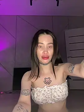 Yunasi online show from March 22, 2025, 11:53 am