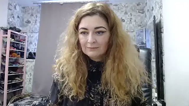 Helen1974 online show from January 15, 2025, 8:20 am