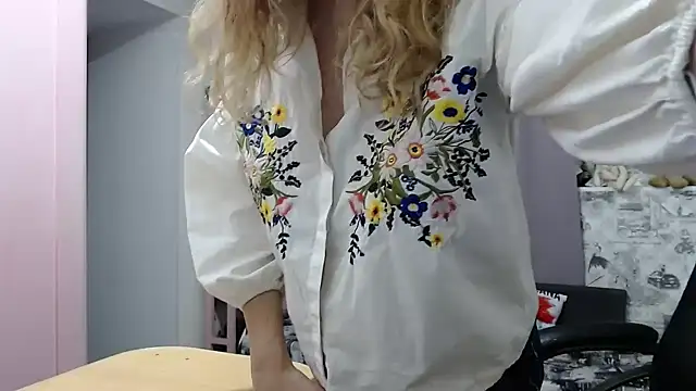 Helen1974 online show from January 19, 2025, 2:49 pm