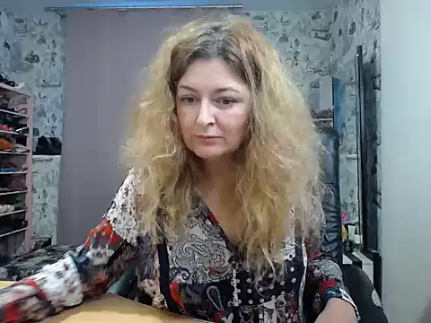 Helen1974 online show from February 25, 2025, 2:22 pm