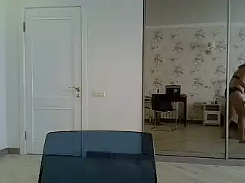 Alexandra-Rosee online show from October 11, 2025, 6:12 am