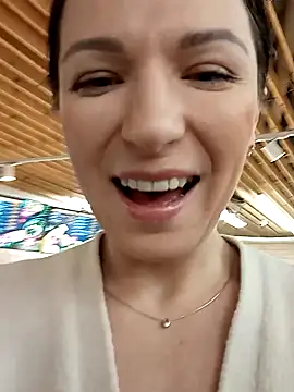 Brilliant-Queen1 online show from January 12, 2025, 1:00 am