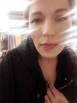 Brilliant-Queen1 online show from November 1, 2025, 9:11 am