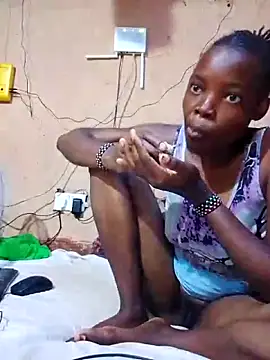 cute naimah online show from March 11, 2026, 4:18 am