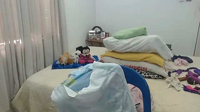 Anny Smith69 online show from March 5, 2025, 3:07 pm