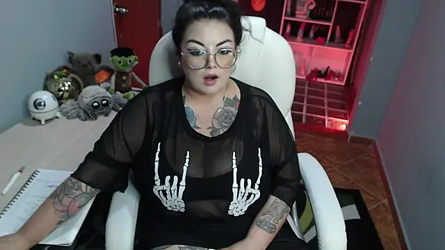 juliette rd online show from December 15, 2024, 11:42 pm