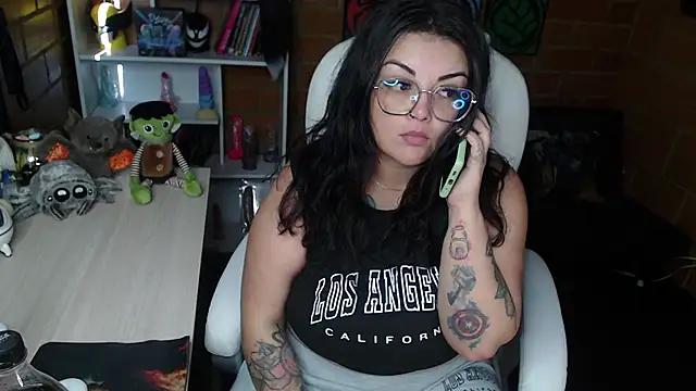 juliette rd online show from February 20, 2025, 9:53 pm