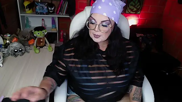 juliette rd online show from February 25, 2025, 2:14 am