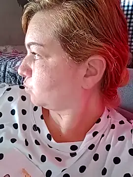 laiscibelle online show from November 30, 2025, 6:12 pm