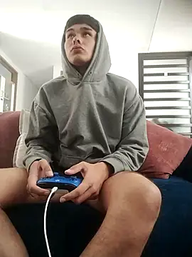 cristof 2000 online show from February 9, 2026, 8:24 pm