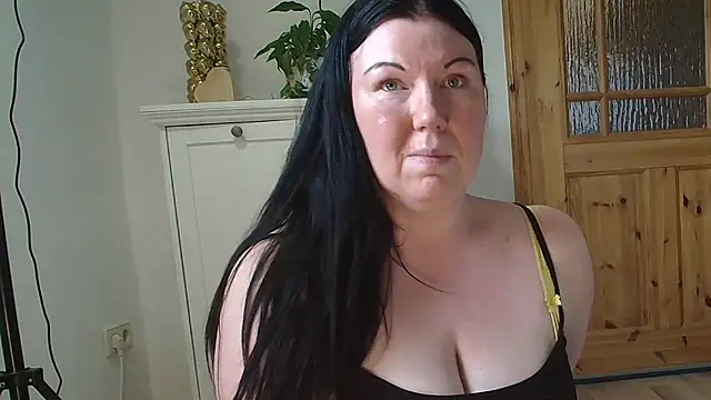 p6w official online show from March 16, 2025, 3:50 pm