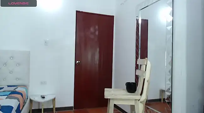 JoseRumbero26 online show from February 22, 2025, 1:02 pm