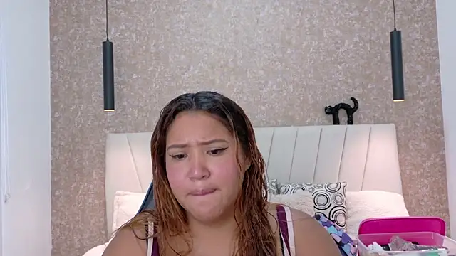 I am yours- online show from September 18, 2025, 11:34 am