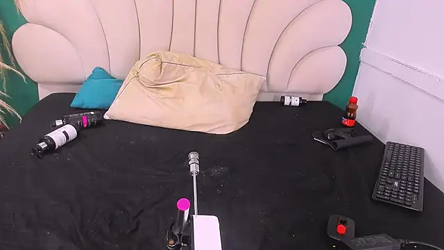 bonieklent online show from February 20, 2025, 6:28 am