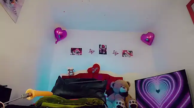  ChanellR  online show from January 28, 2025, 5:14 pm