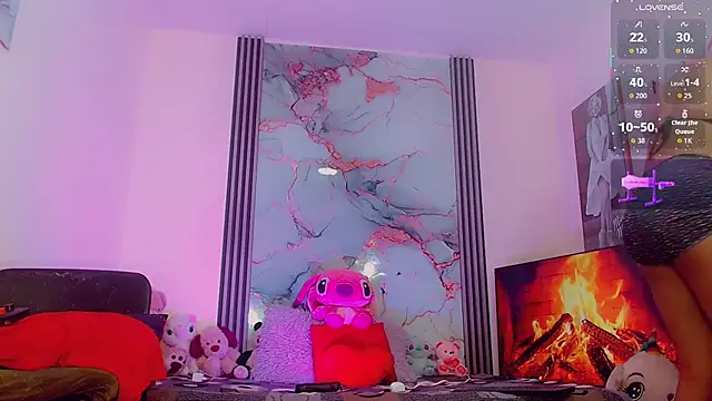  ChanellR  online show from November 5, 2025, 11:21 am