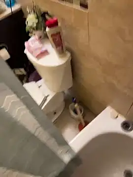 Snapshot of VFuck4U_xxx chatting on March 13, 2025, 10:26 am VFuck4U xxx online show from March 13, 2025, 10:26 am