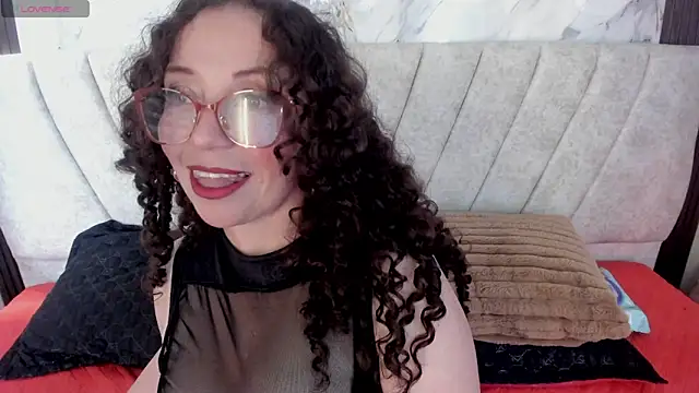 Snapshot of pamela_bell chatting on May 21, 2026, 8:05 pm pamela bell online show from May 21, 2026, 8:05 pm