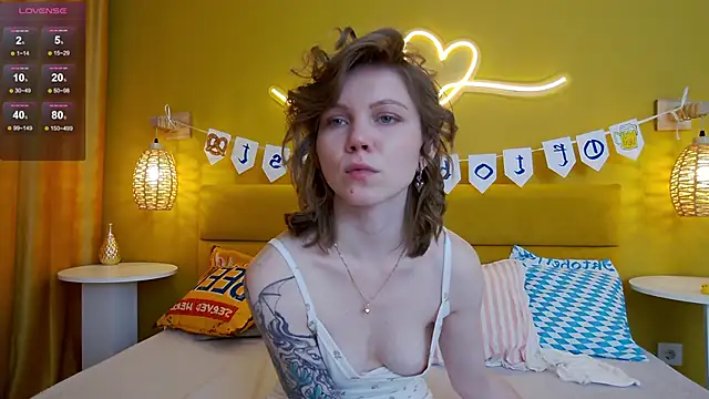 lessysweety online show from September 29, 2025, 3:11 am