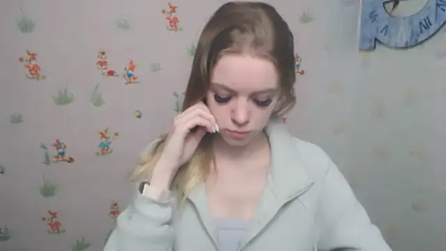 AliceFlirtt  online show from December 17, 2024, 3:06 pm