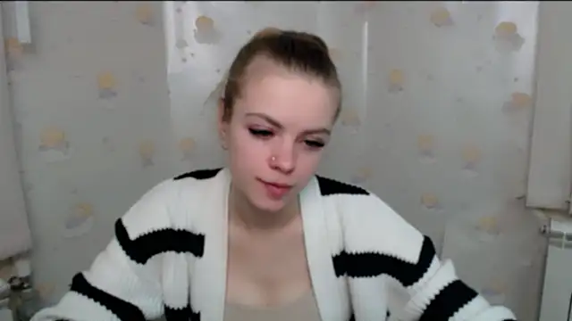 AliceFlirtt  online show from December 23, 2024, 11:14 am