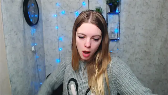 AliceFlirtt  online show from December 27, 2024, 10:34 am