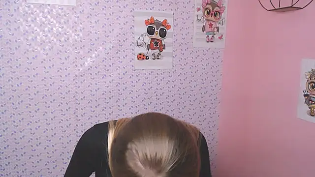 AliceFlirtt  online show from January 22, 2025, 2:03 pm