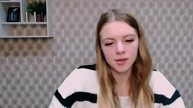 AliceFlirtt  online show from February 1, 2025, 2:13 pm