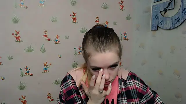 AliceFlirtt  online show from February 5, 2025, 8:11 am