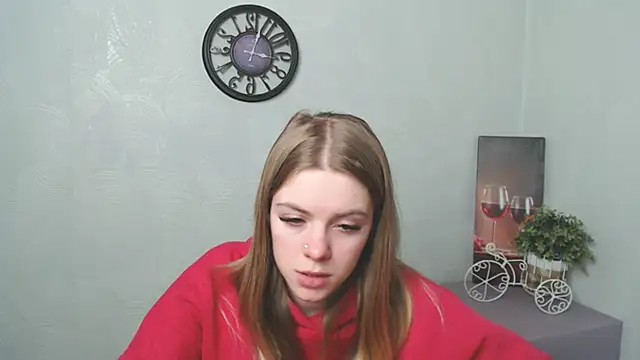 AliceFlirtt  online show from February 19, 2025, 2:23 pm