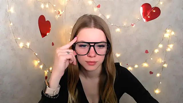 AliceFlirtt  online show from February 27, 2025, 9:43 am