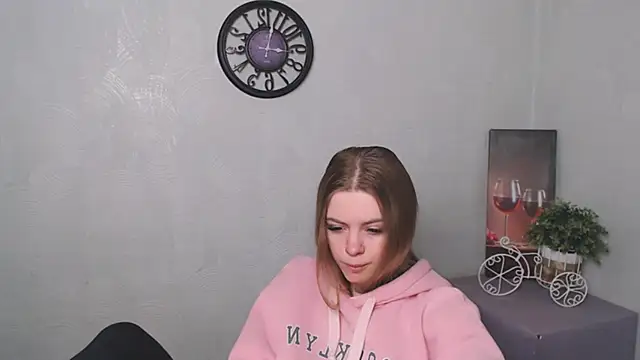 AliceFlirtt  online show from March 4, 2025, 8:13 am