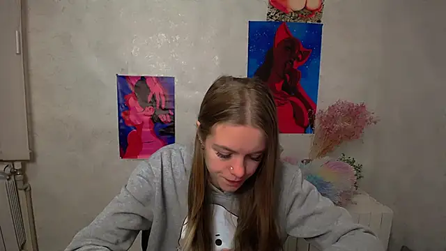 AliceFlirtt  online show from October 21, 2025, 8:26 am