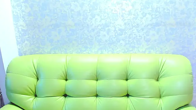 Vanessa Florence online show from June 6, 2026, 1:32 am