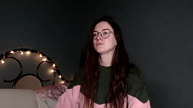 wow  kelly online show from December 2, 2025, 4:24 pm