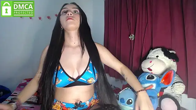 susana2523 online show from December 22, 2025, 5:04 am