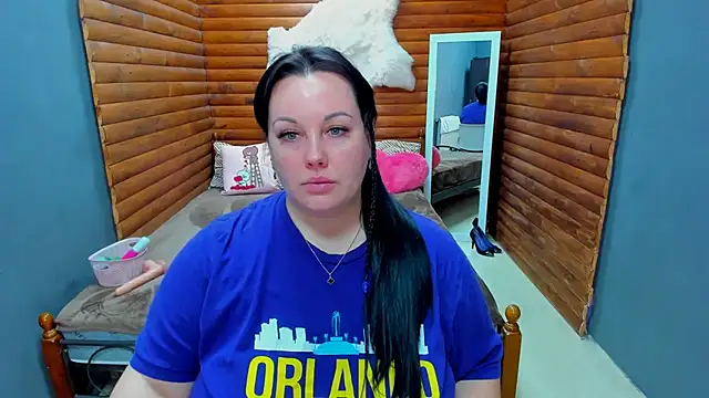 BubbleEmma online show from January 17, 2025, 7:27 pm