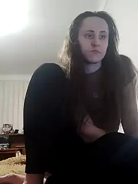 emeli moon online show from March 11, 2025, 6:30 pm