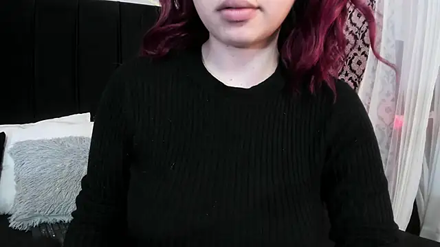 Adeelinee online show from September 24, 2025, 8:01 pm