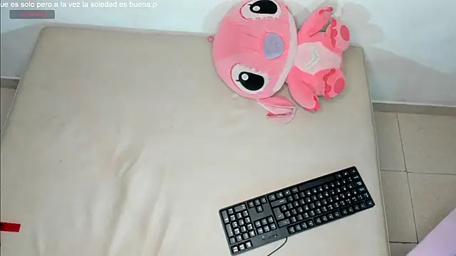 jenelotizz06 online show from December 14, 2024, 12:44 am