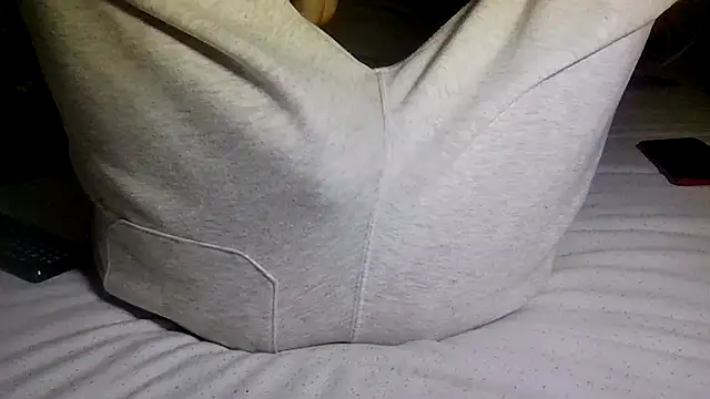 VersGuy24 online show from February 25, 2026, 9:57 pm