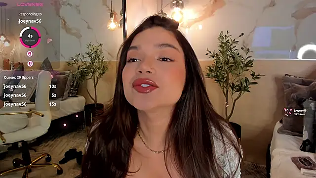 LeaThompson online show from September 12, 2025, 11:26 pm