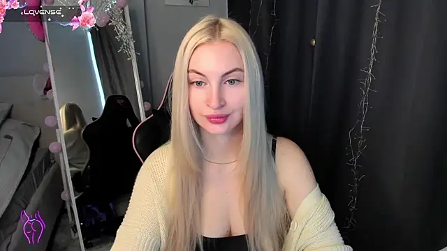 Snapshot of Kimmy_powell chatting on May 4, 2026, 3:02 am Kimmy powell online show from May 4, 2026, 3:02 am