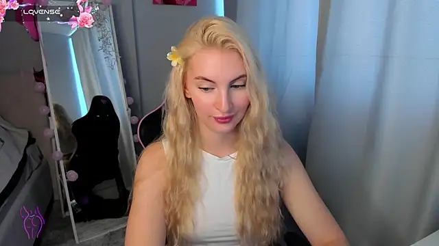 Snapshot of Kimmy_powell chatting on June 9, 2026, 2:23 am Kimmy powell online show from June 9, 2026, 2:23 am
