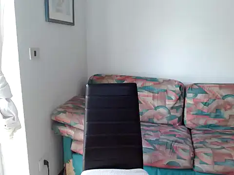 danasantoreal online show from September 14, 2025, 8:02 am