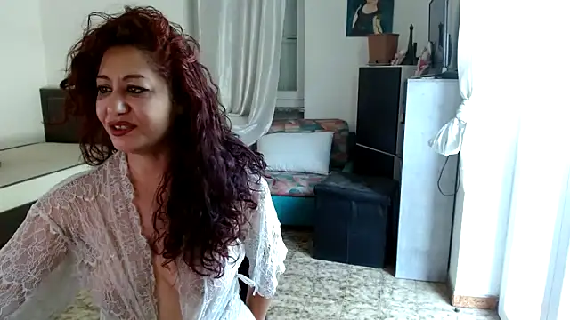 Snapshot of danasantoreal chatting on July 18, 2026, 7:45 am danasantoreal online show from July 18, 2026, 7:45 am