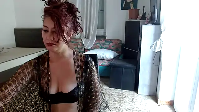 Snapshot of danasantoreal chatting on July 25, 2026, 7:39 am danasantoreal online show from July 25, 2026, 7:39 am