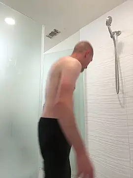 El Gizmo online show from February 21, 2025, 5:20 pm