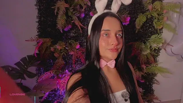 hanna lee02 online show from October 30, 2025, 12:50 pm