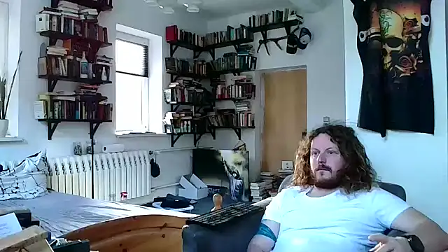 Snapshot of sunr1sa chatting on January 12, 2025, 12:55 pm sunr1sa online show from January 12, 2025, 12:55 pm